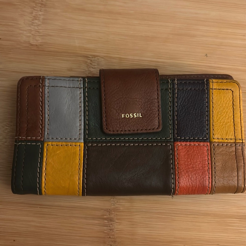 Logan RFID from Fossil.